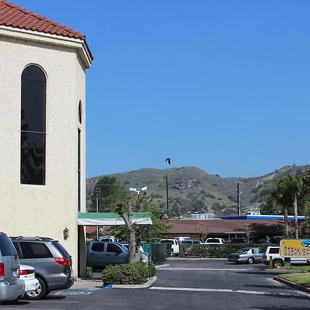 Ocean Gateway Inn Santa Paula Exterior photo